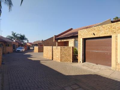 Townhouse For Sale in Penina Park, Pietersburg